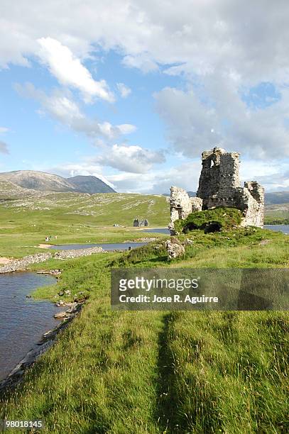 scotland (united kingdom). ardvreck castle (higlands) - ardvreck castle stock pictures, royalty-free photos & images