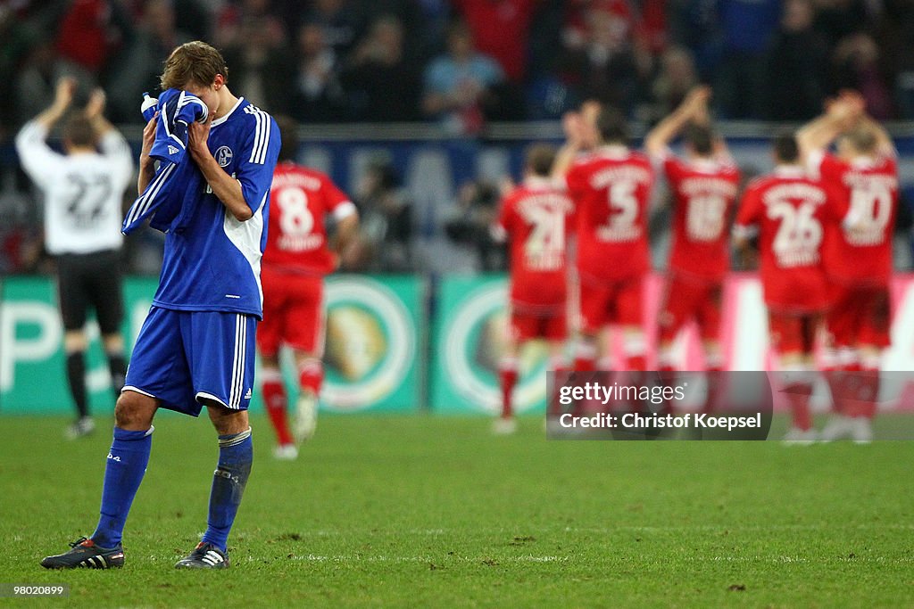 Schalke 04 v Bayern Muenchen - DFB Cup