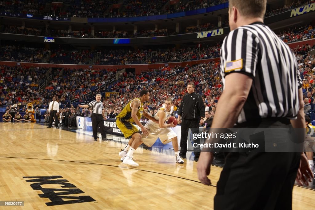 West Virginia University vs University of Missouri, 2010 NCAA East Regional Playoffs Round 2