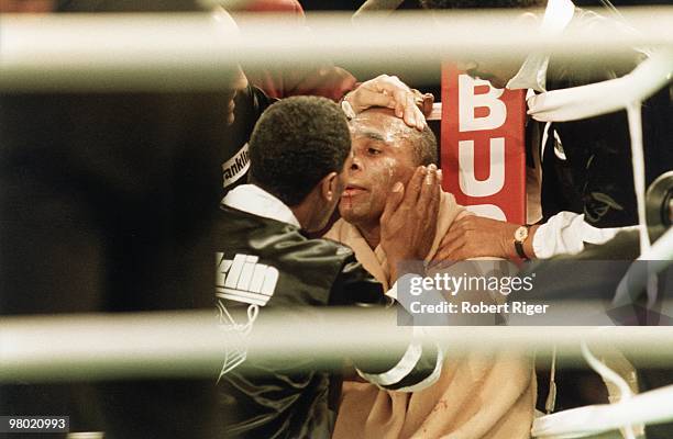 Sugar Ray Leonard sits in the corner between rounds during the Super Middleweight Title fight against Roberto Duran at Mirage Hotel & Casino on...