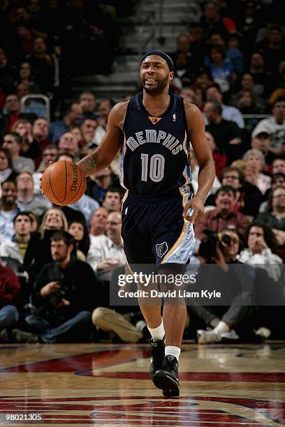 Jamaal Tinsley of the Memphis Grizzlies moves the ball up court during the game against the Cleveland Cavaliers on February 2, 2010 at Quicken Loans...