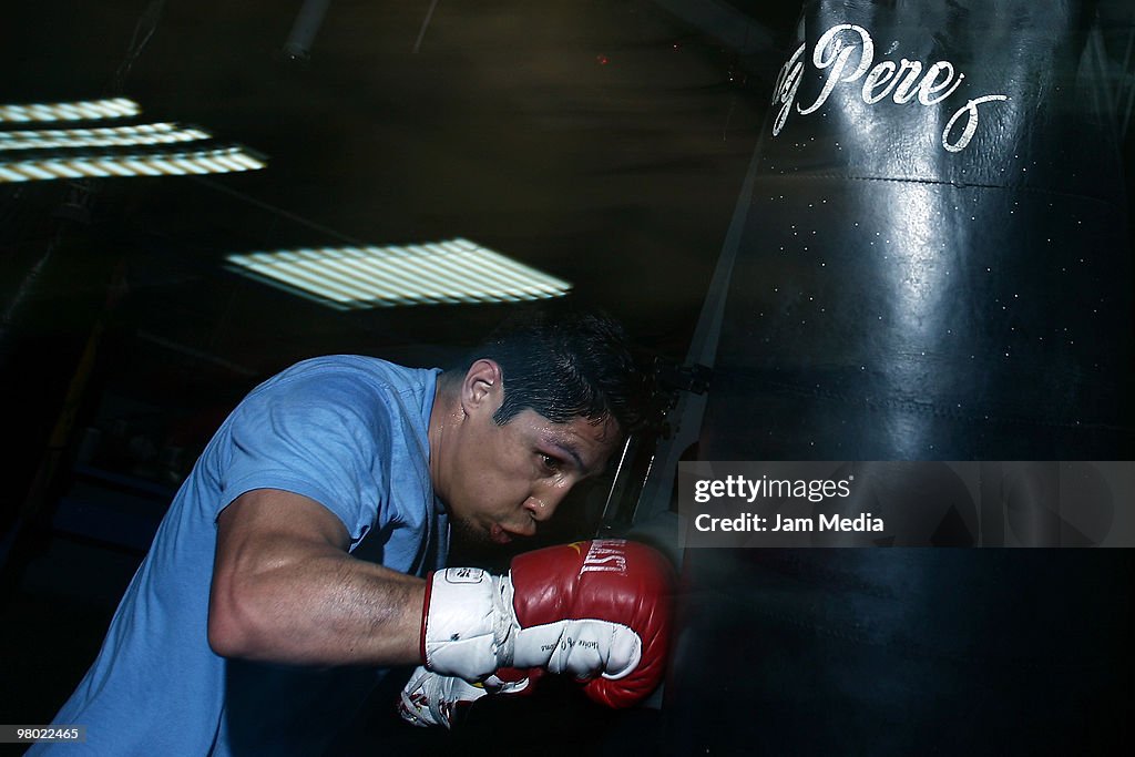 Boxer Israel Vasquez's Workout Session