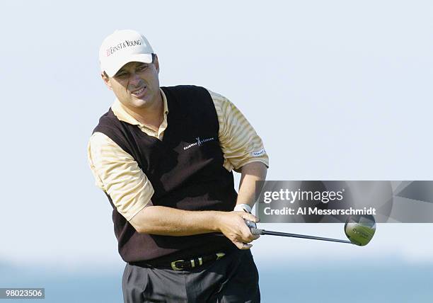 Loren Roberts sets to play during the final round at Whistling Straits, site of the 86th PGA Championship in Haven, Wisconsin August 15, 2004.