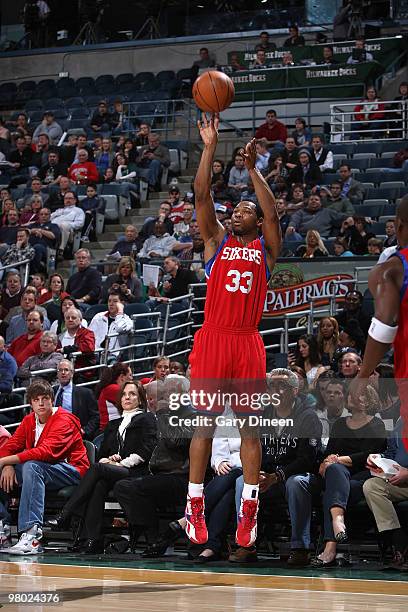 Willie Green of the Philadelphia 76ers shoots a jumpshot against the Milwaukee Bucks on March 24, 2010 at the Bradley Center in Milwaukee, Wisconsin....