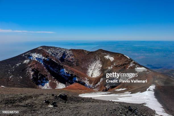 vista del mt etna (patrimonio de la humanidad). dell'etna parco - parque del etna, sicilia, italia - mt etna fotografías e imágenes de stock