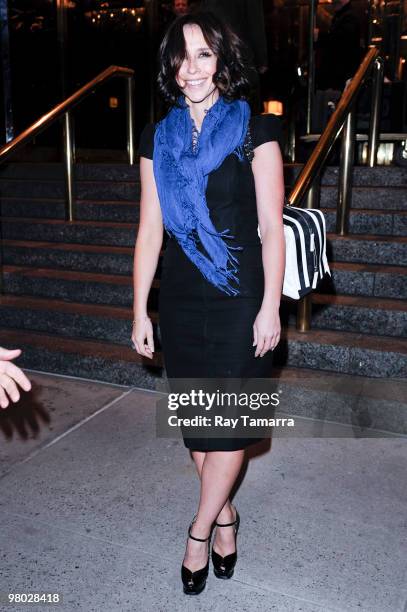 Actress Jennifer Love Hewitt leaves her Midtown Manhattan hotel on March 24, 2010 in New York City.