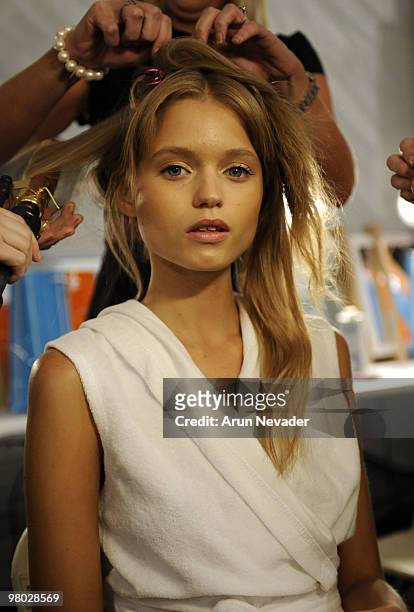 Model Abbey Lee Kershaw backstage for Carlos Miele Spring 2010 during Mercedes-Benz Fashion Week at Bryant Park on September 14, 2009 in New York...