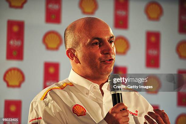 1,422 Richard Shell Stock Photos, High-Res Pictures, and Images - Getty ...