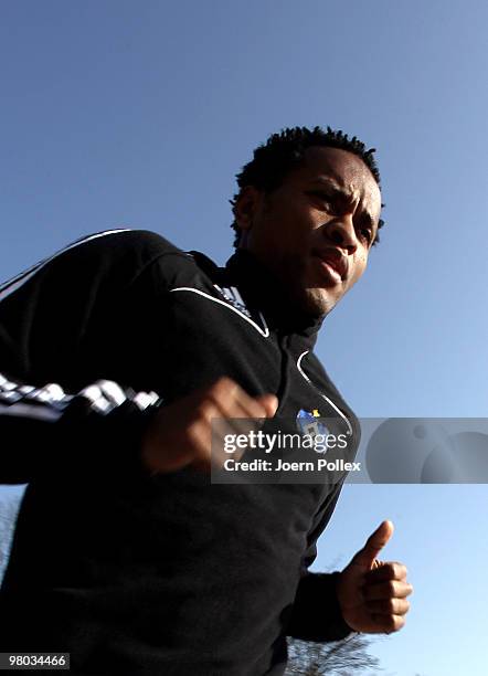 Ze Roberto of Hamburg is seen running during the Hamburger SV training session at the HSH Nordbank Arena on March 25, 2010 in Hamburg, Germany.