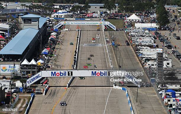 Sebring Racing Line 1,462 Sebring Race Track Stock Photos, High-Res Pictures, and Images ...