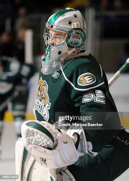 Kent Simpson of the Everett Silvertips defends the net against the Kelowna Rockets at Prospera Place on March 24, 2010 in Kelowna, Canada.