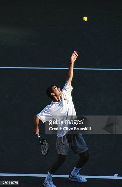 Pete Sampras of the United States on 28 January 1994 during the semi final match against Jim Courier at the Australian Open Tennis championship in...