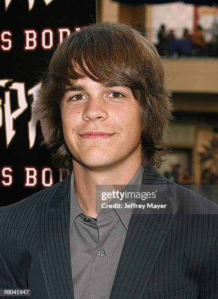 Actor Johnny Simmons arrives at "Jennifer's Body" Hot Topic Fan Event at Hot Topic on September 16, 2009 in Hollywood, California.