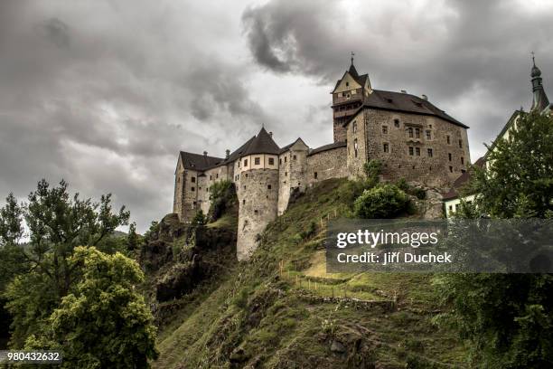 castle loket in the czech republic - loket stock-fotos und bilder