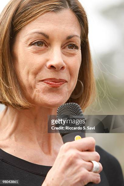 Wendie Malick attends the Cloud Foundation's "March for Mustangs" rally news conference on March 25, 2010 in Washington, DC.