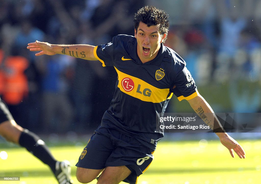 Boca Juniors v River Plate - Clausura 2010