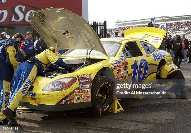 Scott Riggs Crash 770 Scott Riggs Nascar Stock Photos, High-Res Pictures, and Images ...