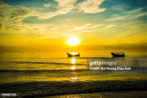 sunset - dieu stockfoto's en -beelden