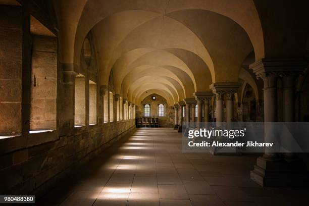 maulbronn monastery - convento imagens e fotografias de stock