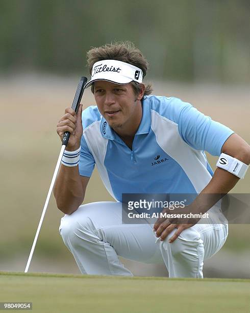 Fredrik Jacobson competes in the final round of the Honda Classic, March 14, 2004 at Palm Beach Gardens, Florida.