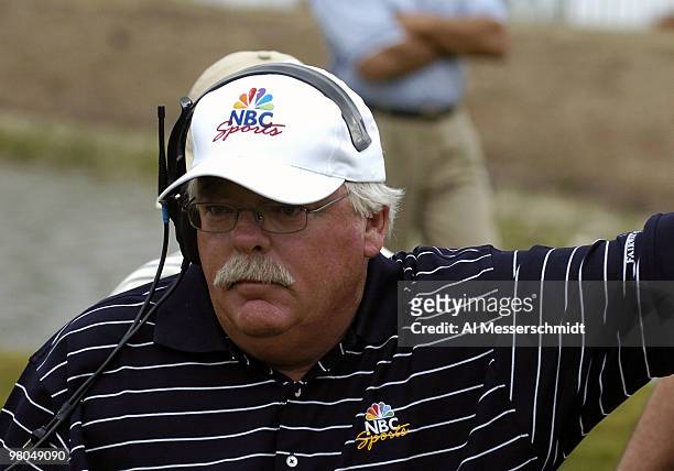 Commentator Roger Maltbie works the fairways in the final round of the Honda Classic, March 14, 2004 at Palm Beach Gardens, Florida.