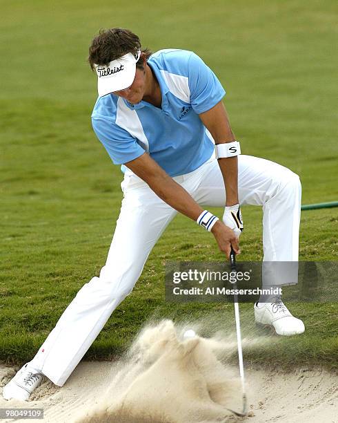 Fredrik Jacobson competes in the final round of the Honda Classic, March 14, 2004 at Palm Beach Gardens, Florida.