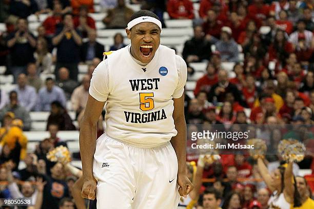 Kevin Jones of the West Virginia Mountaineers reacts in the second half against the Washington Huskies during the east regional semifinal of the 2010...
