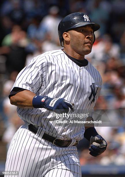 New York Yankees right fielder Gary Sheffield rounds the bases after a home run against the Kansas City Royals at Yankee Stadium in New York, New...