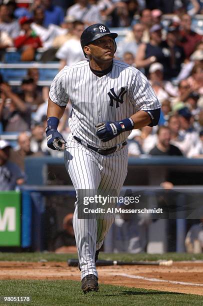 New York Yankees right fielder Gary Sheffield rounds the bases after a home run against the Kansas City Royals at Yankee Stadium in New York, New...