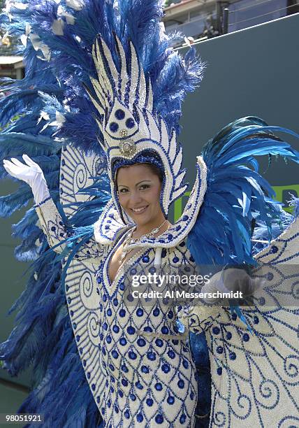 Latin dancer entertains before the men's final at the 2007 Sony Ericsson Open at Crandon Park in Key Biscayne, Florida on April 1, 2007. Novak...