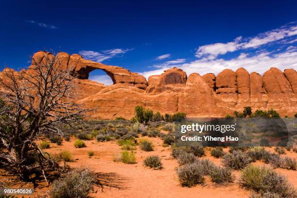 skyline arch - skyline arch stock-fotos und bilder