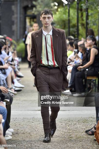 Model walks the runway during the Y/Project Menswear Spring/Summer 2019 show as part of Paris Fashion Week on June 20, 2018 in Paris, France.