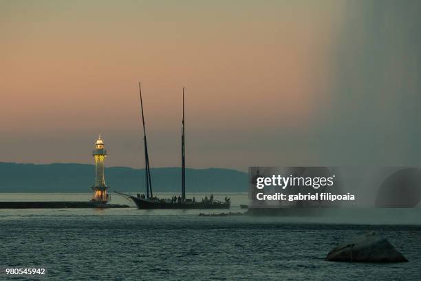 between scylla and charybdis - scylla and charybdis stock pictures, royalty-free photos & images