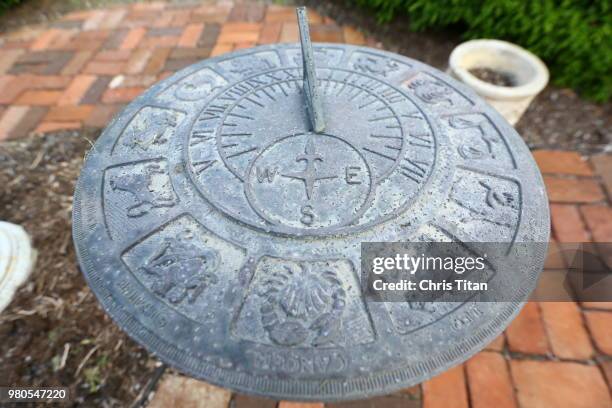sundial - ancient sundials stock pictures, royalty-free photos & images