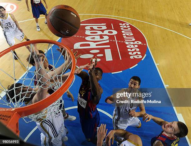 Pete Mickeal, #33 of Regal FC Barcelona in action during the Euroleague Basketball 2009-2010 Play Off Game 2 between Regal FC Barcelona vs Real...