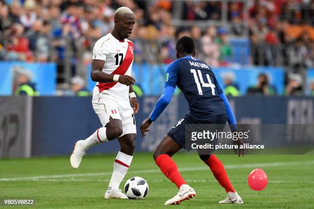 June 2018, Russia, Yekaterinburg - Soccer World Cup 2018, France vs. Peru, Preliminary round, group C, Second game day at the Yekaterinburg arena:...