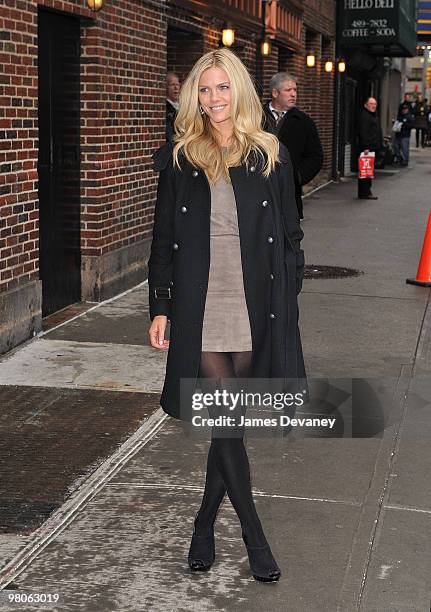 Model Brooklyn Decker visits "Late Show With David Letterman" at the Ed Sullivan Theater on February 9, 2010 in New York City.