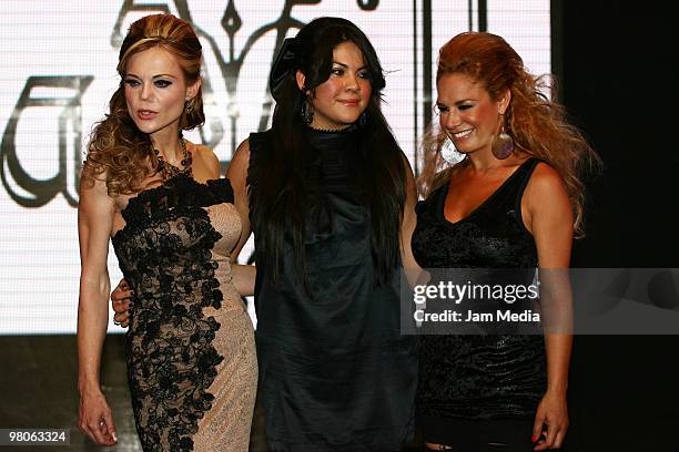 Mexican model Carmen Campuzano, Artemiza Cruz and Cuban actress Liz Vega during the fashionable parade of the Mexican Designer Artemiza Cruz for the...