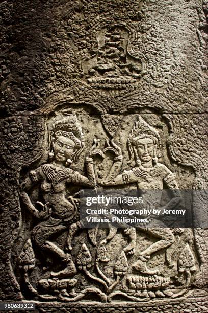 apsaras, banteay kdei, angkor - banteay kdei stock pictures, royalty-free photos & images