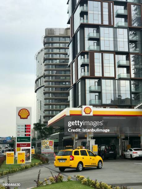Shell Tank Tower 1,093 Shell Tower Stock Photos, High-Res Pictures, and Images - Getty ...