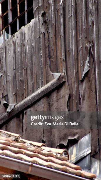 alte fassade - old facade - alte photos stock pictures, royalty-free photos & images