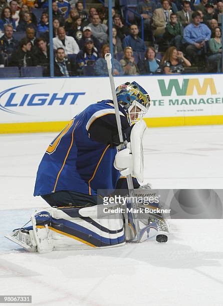 Chris Mason of the St. Louis Blues makes a save on a shot by a Los Angeles Kings player on March 25, 2010 at Scottrade Center in St. Louis, Missouri.