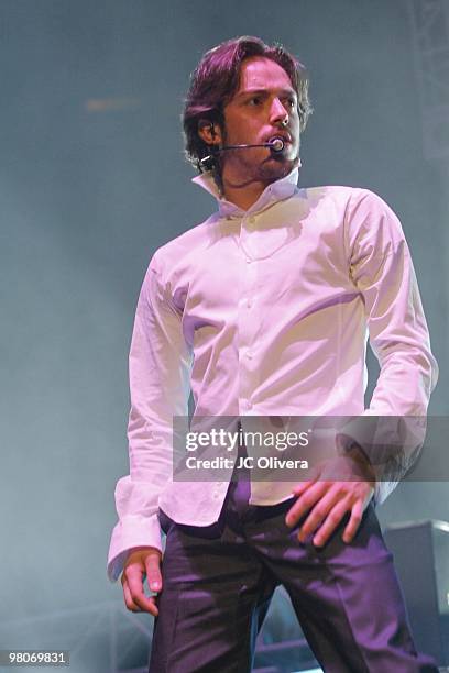 Singer Pee Wee performs on stage during Latino 96.3 FM�s CALIBASH 2010 concert at the Staples Center on March 24, 2010 in Los Angeles, California.