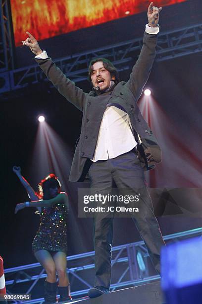 Singer Pee Wee performs on stage during Latino 96.3 FM�s CALIBASH 2010 concert at the Staples Center on March 24, 2010 in Los Angeles, California.