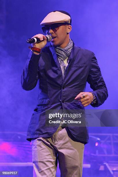 Singer Prince Roy performs on stage during Latino 96.3 FM�s CALIBASH 2010 concert at the Staples Center on March 24, 2010 in Los Angeles, California.