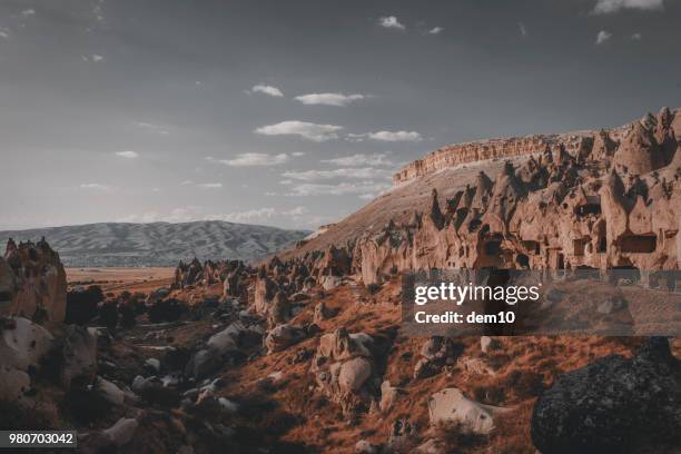 rocks formations in capadocia - göreme-historical-national-park stock pictures, royalty-free photos & images