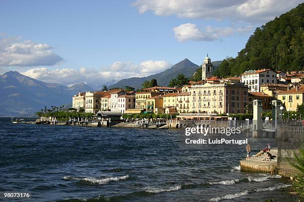 lago di como - bellagio foto e immagini stock