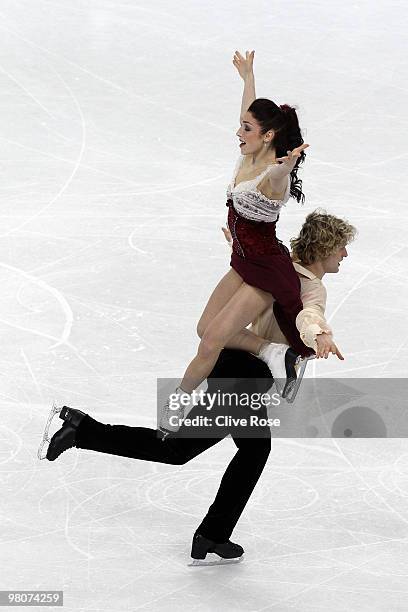 Meryl Davis and Charlie White of USA compete in the Ice Dance Free Dance during the 2010 ISU World Figure Skating Championships on March 26, 2010 at...