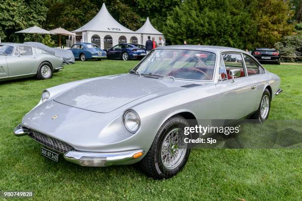 ferrari 330 gtc 1960s classic italian gt car - "sjoerd van der wal" or "sjo" stock pictures, royalty-free photos & images