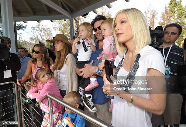 Actors Denise Richards, Dean McDermott, and Tori Spelling watch the polar bears at the launch of the Polar Bear Plunge at the World Famous San Diego...